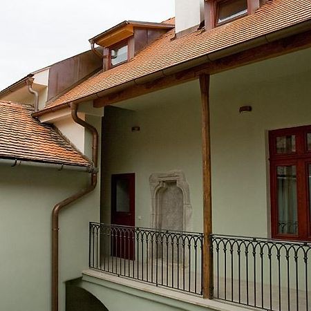 Penzion Zlaty Vul Зноймо Экстерьер фото